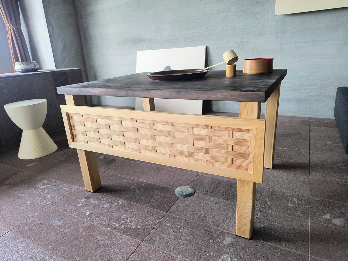 立礼卓